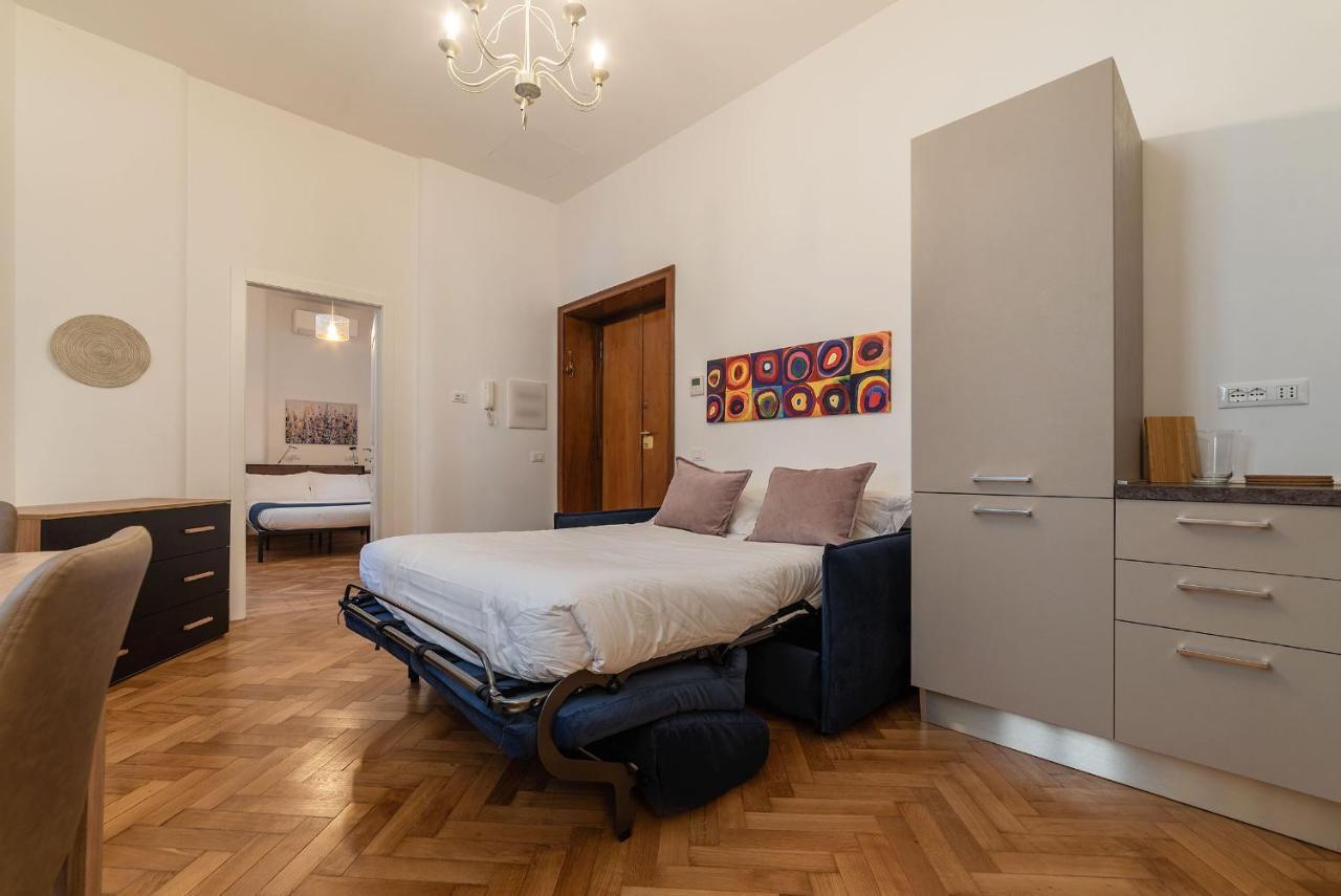 Cs Termini Nazionale Apartments Рим Екстер'єр фото